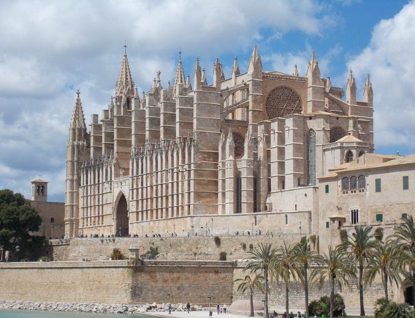 cathedral-of-saint-mary-1740749_960_720[1]